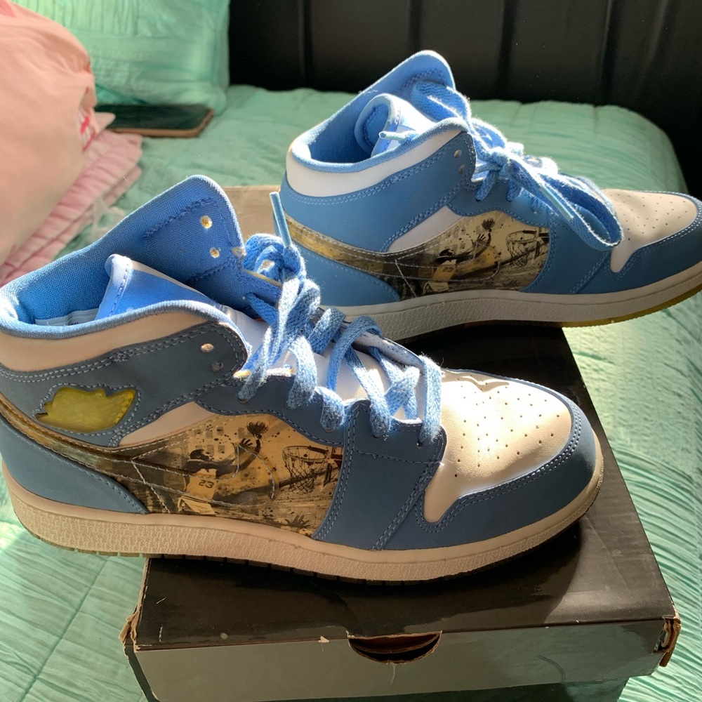 Jordan 1s alpha. With original box
